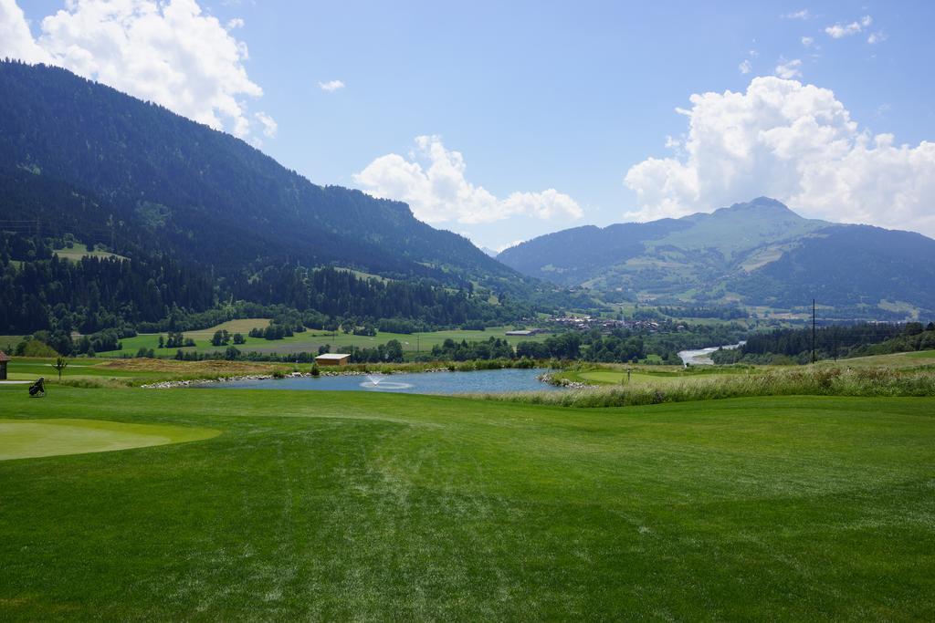 Hotel Bellaval Laax Eksteriør bilde