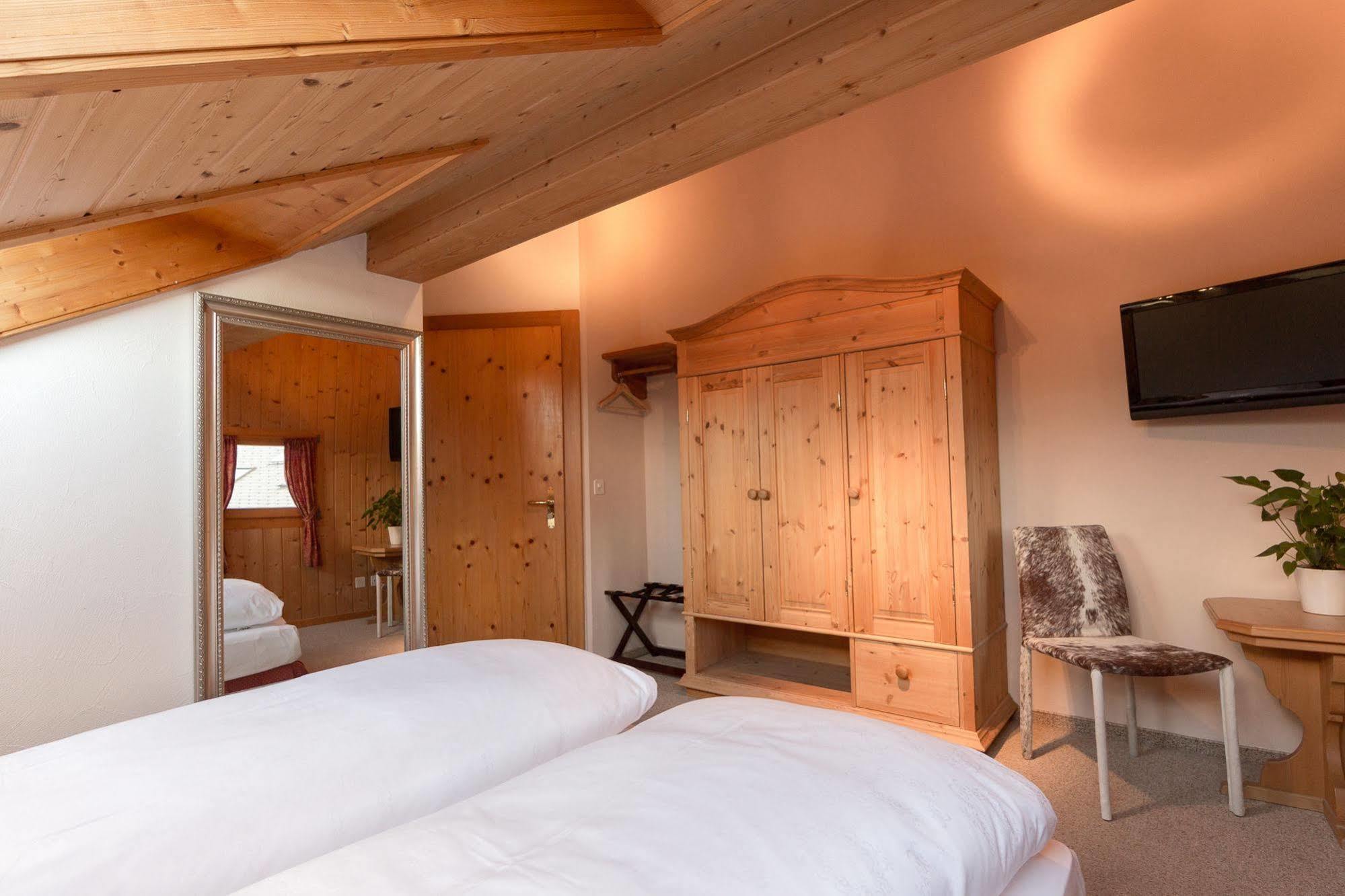 Hotel Bellaval Laax Eksteriør bilde